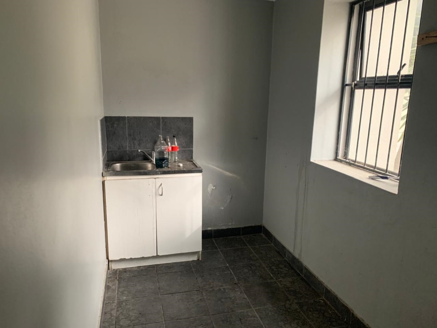 To Let Commercial Property for Rent in Durbanville Hills Western Cape